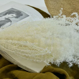 Dried Fluffy White (x8)