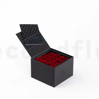 Scatola con 16 rose stabilizzate Rosso