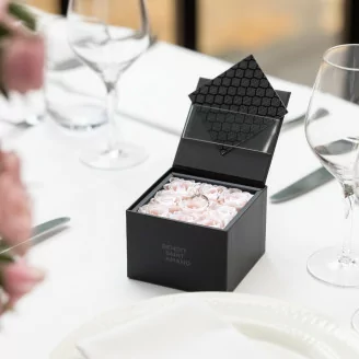 Coffret de 9 Roses stabilis&eacute;es Rose
