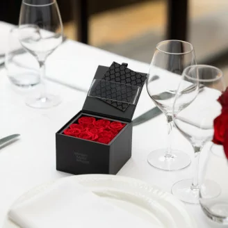 Coffret de 9 Roses stabilis&eacute;es Rouge