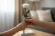 Rose stabilis&eacute;e sur tige 30 cm Blanc (x25) 2