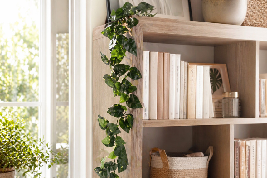 Fire-Resistant Artificial Pothos Garland - Green