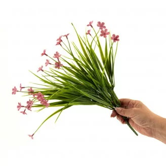 K&uuml;nstliches Ziergras mit Bl&uuml;ten